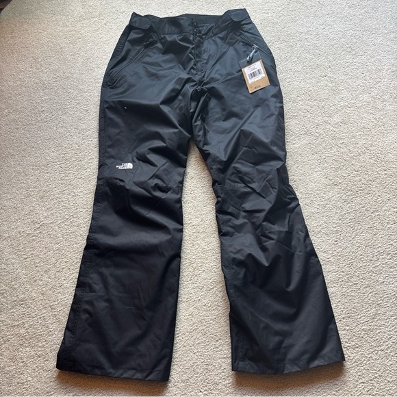 NWT The North Face Black snow Pants large - Picture 1 of 7